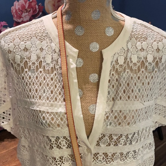 BCBG lace button up blouse/top Medium - Picture 2 of 9